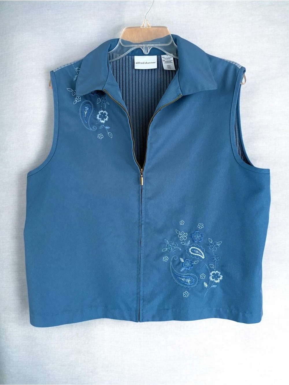Alfred Dunner Floral Embroidered Vest Size 14